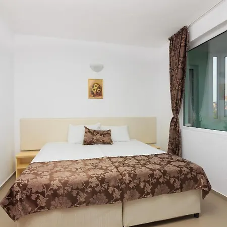 招待所 Sunny Dream 茨雷沃